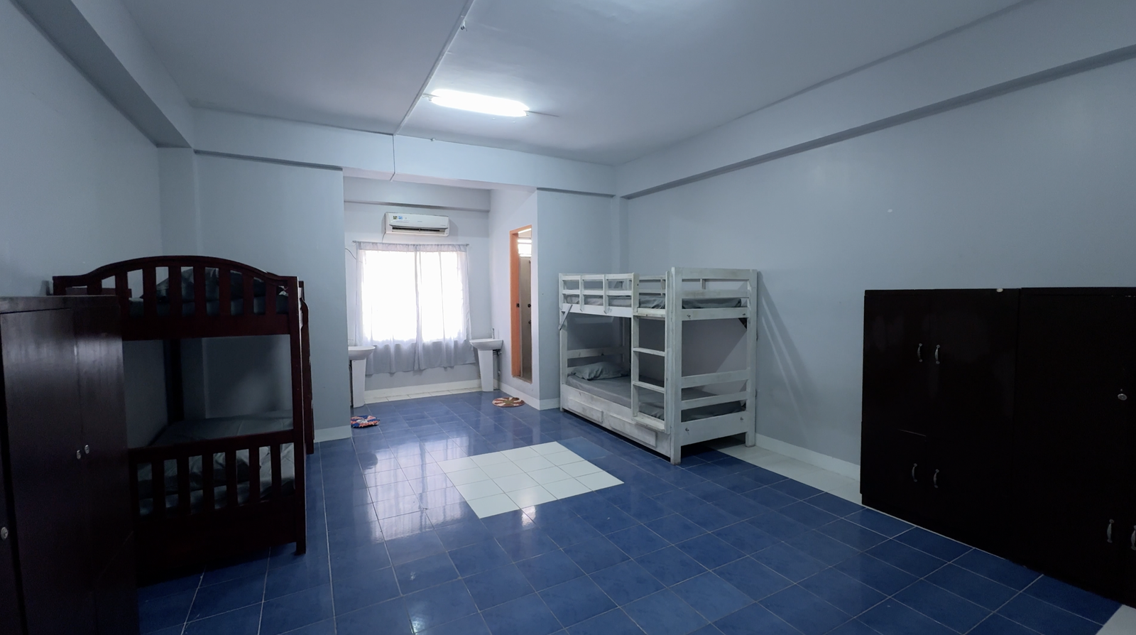 Hostel Room at Lyceum Philippines